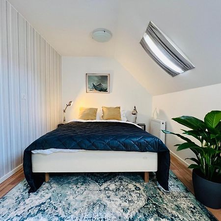 Penthouse-Laegenhet Med Tva Sovrum & Terass Med Havsutsikt Molle Luaran gambar