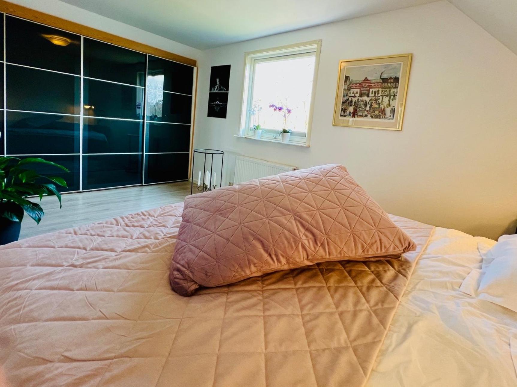 Penthouse-Laegenhet Med Tva Sovrum & Terass Med Havsutsikt Molle Luaran gambar